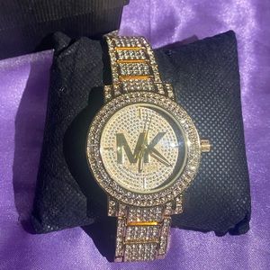 Mk watch